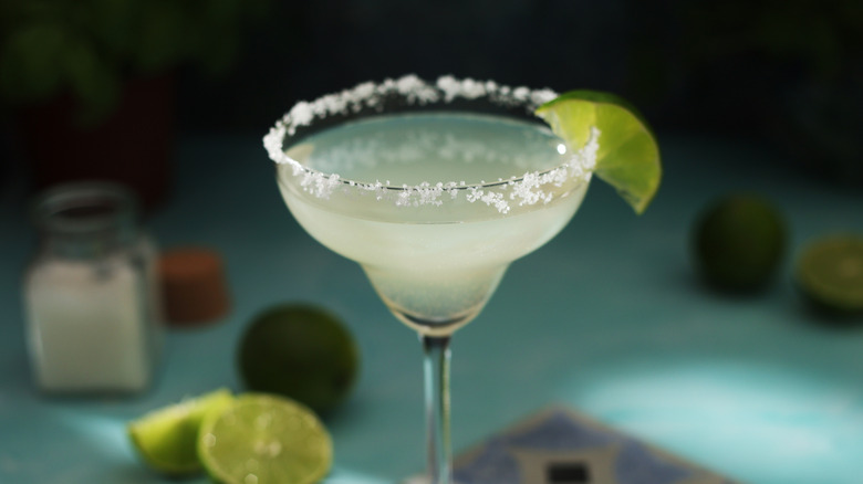 A freshly made margarita, with a salt rim