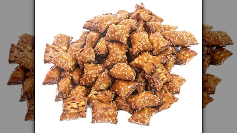 a handful of peanut butter pretzels