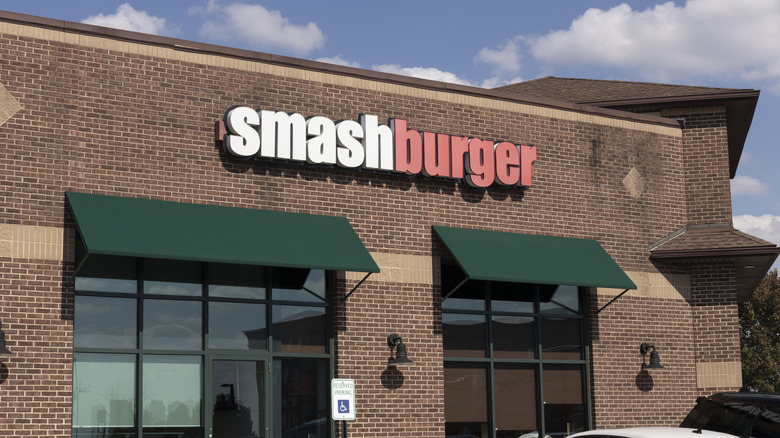 Smashburger store exterior