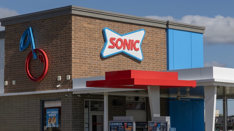 Sonic restaurant exterior