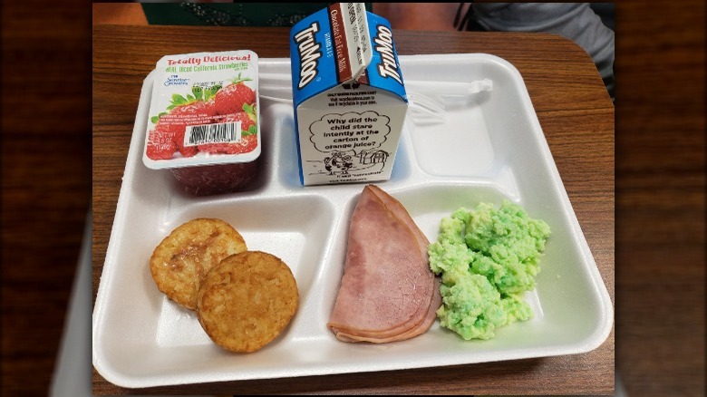 Green eggs and ham lunch