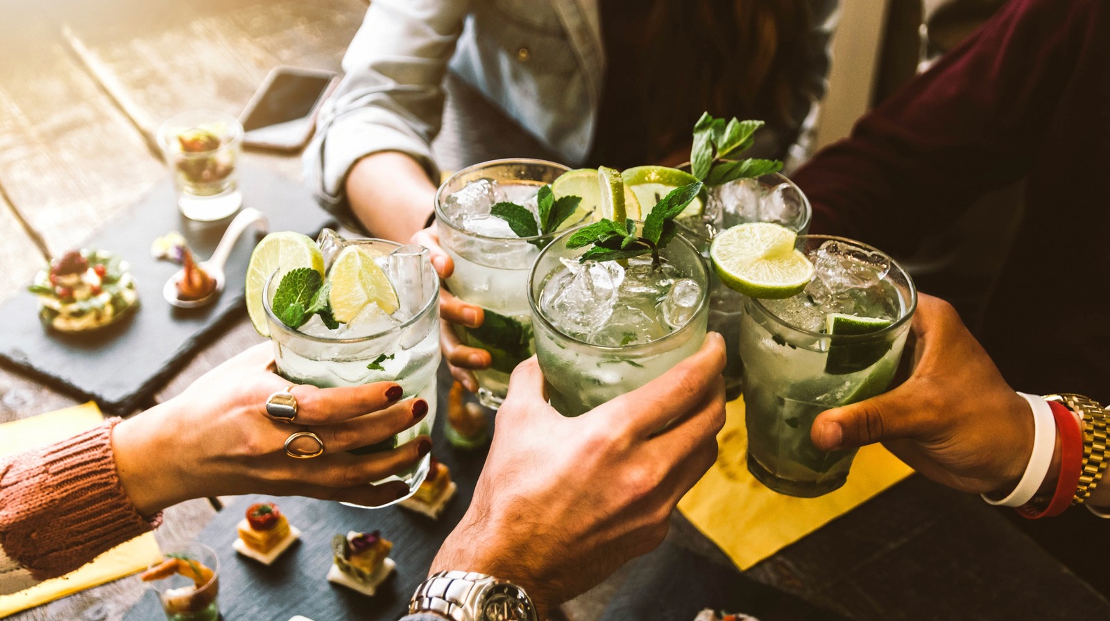 https://www.thedailymeal.com/img/gallery/10-cocktail-tips-from-ina-garten-you-need-to-know/l-intro-1680701494.jpg