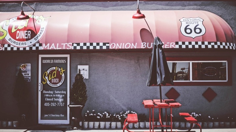 Exterior of Sid's Diner