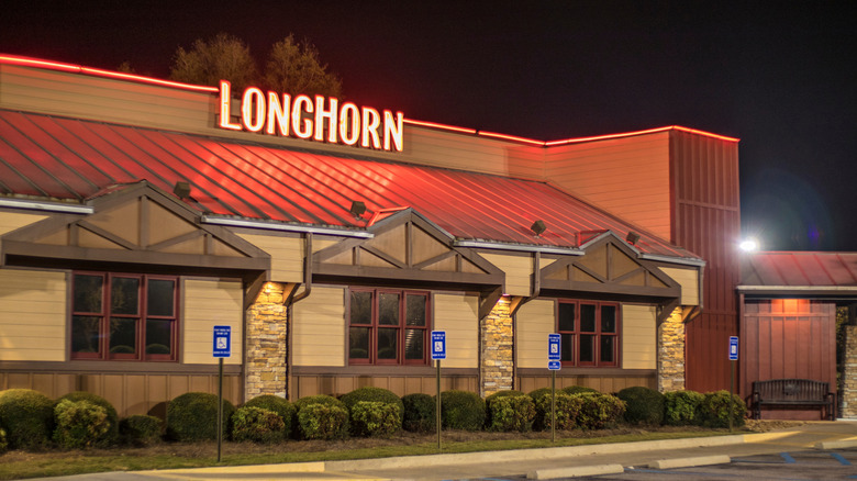 Outside LongHorn restaurant at night