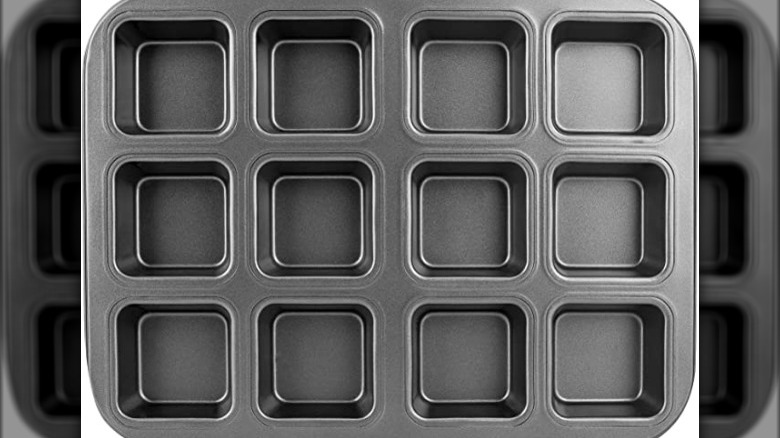 close up of the twelve cavity pan