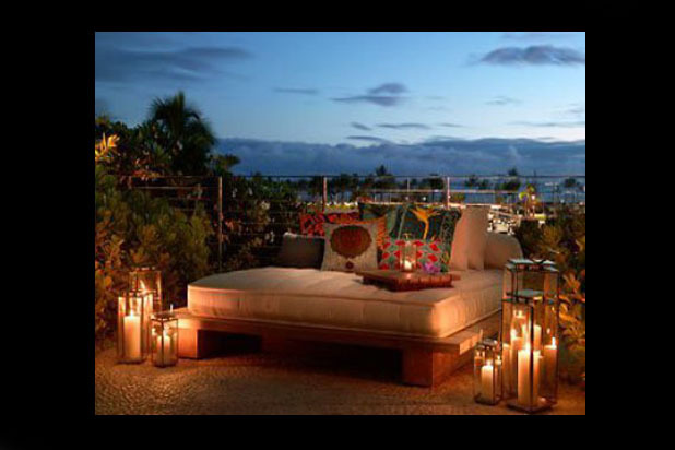 The Bar at Private Sunset Beach (Honolulu, Hawaii)