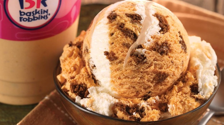 Scoop of Baskin-Robbins Pumpkin Cheesecake Ice Cream in bowl