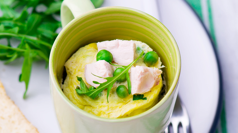 scrambled eggs in a mug