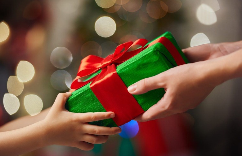 10 Gift Exchanging Games to Play on Christmas That Aren't 'White Elephant'