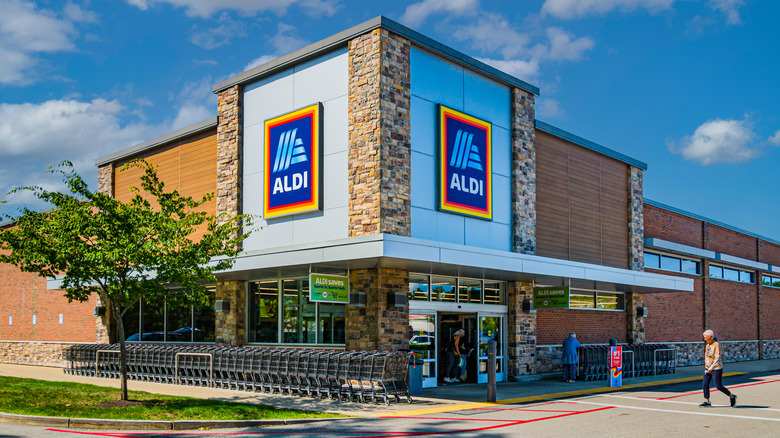 Aldi store exterior