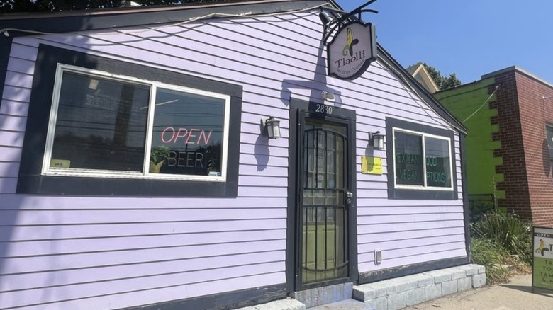 Tlaolli restaurant exterior