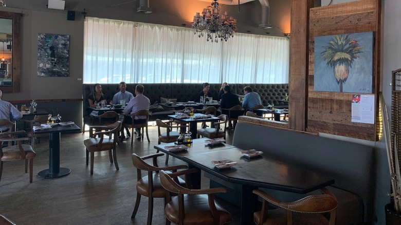 The interior of Lido Di Manhattan.