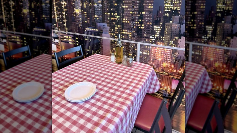 The interior of Luigi's D'Italia.