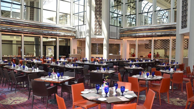 A wide shot of the interior of Cafe Sierra featuring high atrium windows