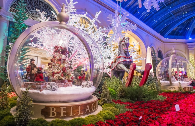 10 Reasons to Visit Las Vegas This Christmas Season Slideshow