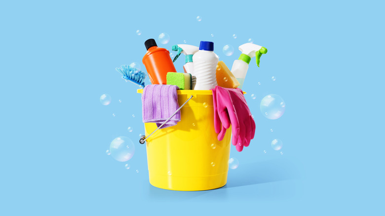 A basket of cleaning supplies