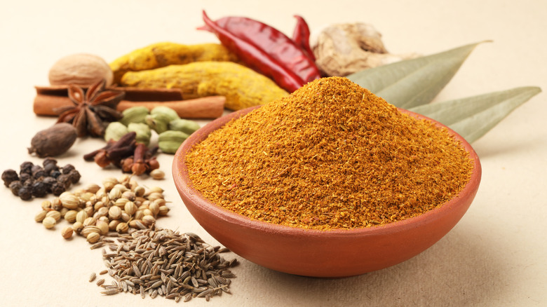 Curry powder and seasonings