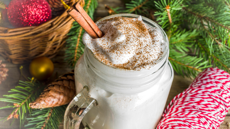 Tom and Jerry cocktail