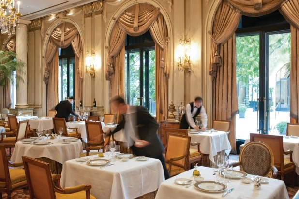 Le Cinq at the Four Seasons Hotel George V (Paris)
