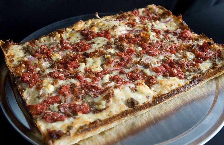 ORIGINAL DETROIT-STYLE PIZZA (BUDDY'S PIZZA CLONE) — Charlie Anderson