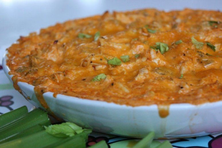Healthy Buffalo Chicken Dip