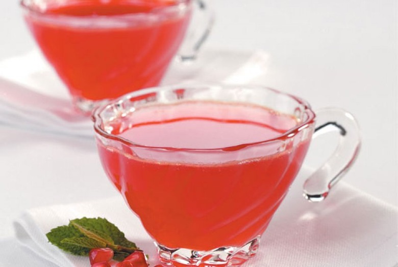 Mulled Pomegranate Sipper