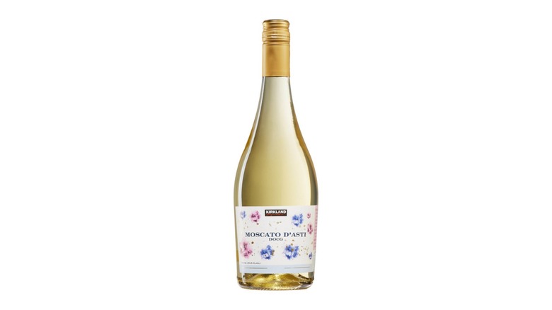 Product image of Kirkland Signature Moscato D'Asti bottle