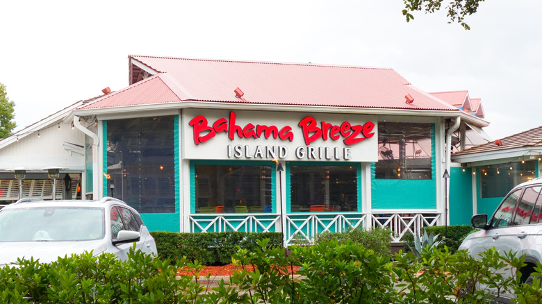 Bahama Breeze storefront