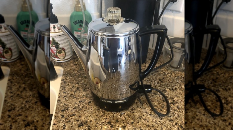 Catalogue depiction of a coffee percolator