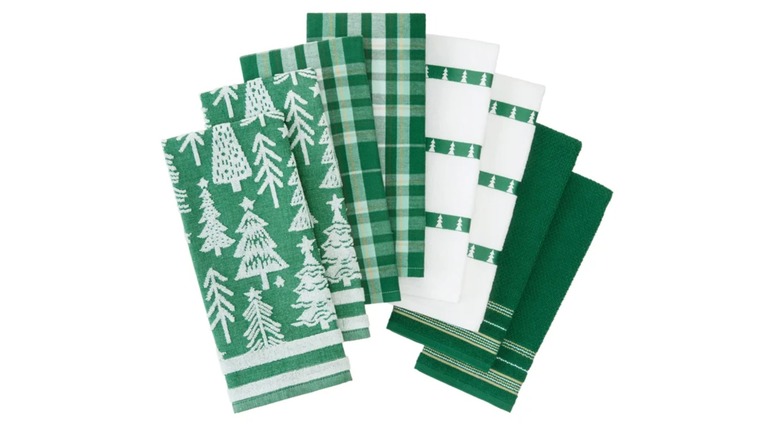 8 green Holiday Kitchen Towels