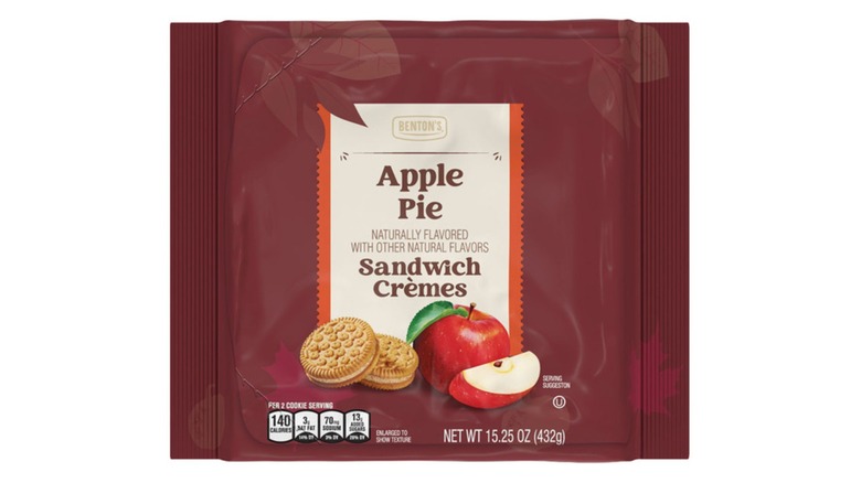 A package of Benton's Apple Pie Fall Sandwich Crèmes