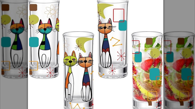 4 tall glasses with retro cat design