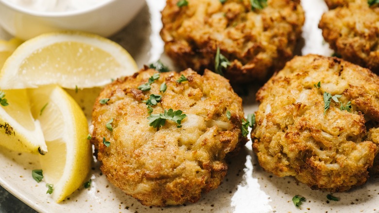 close up of fried crab cakes