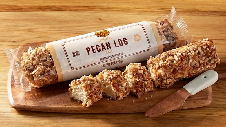 Whole and sliced pecan logs