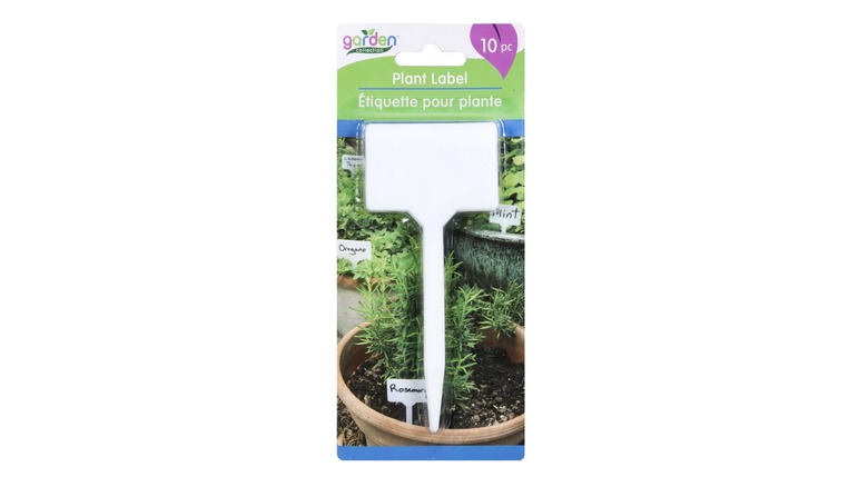 Garden Collection Plastic Plant Labels in a package