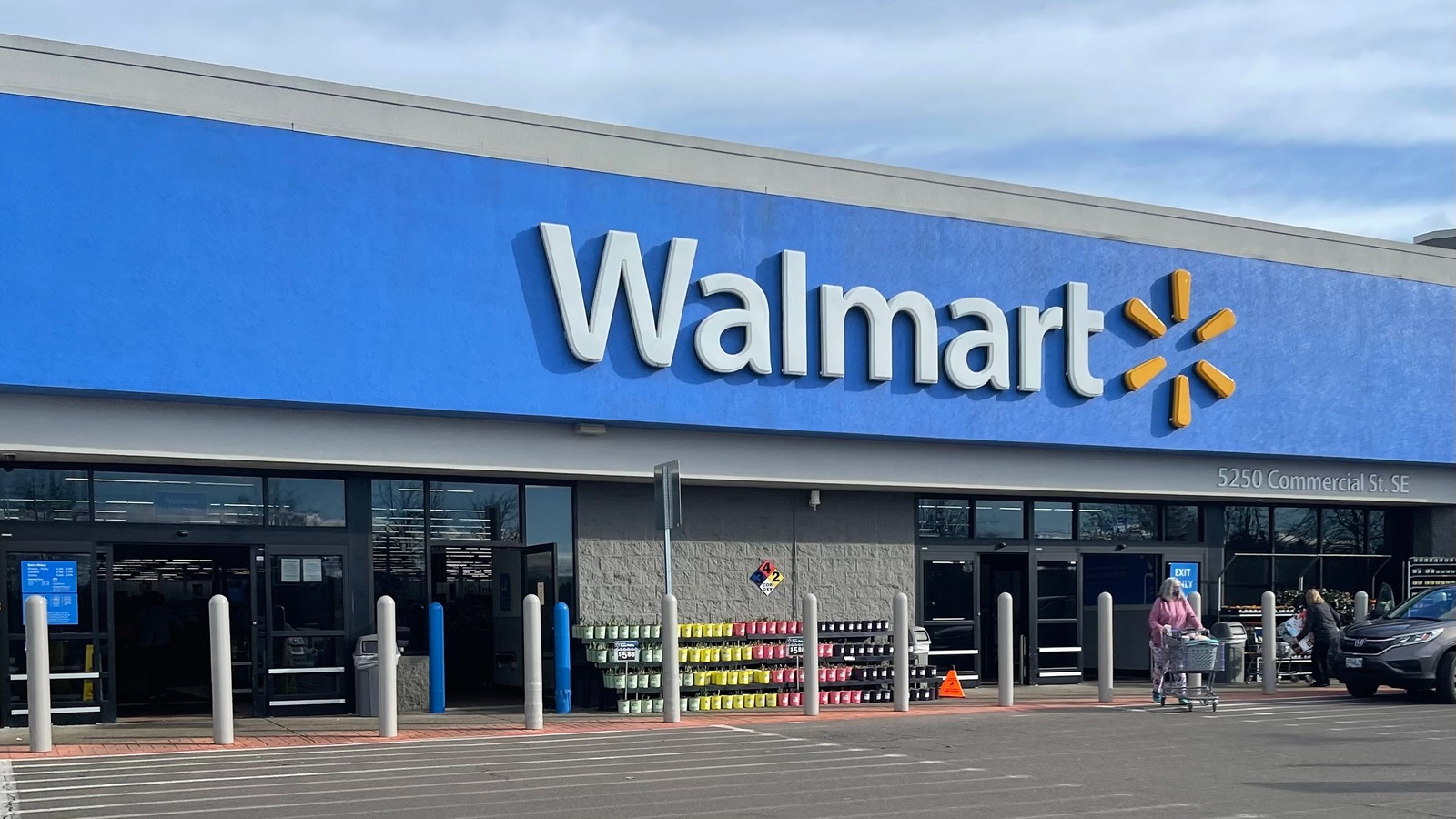 12 Foods You Might Want To Avoid Buying At Walmart