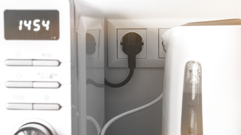 microwave and kettle with plug