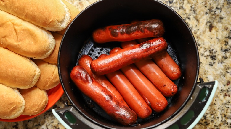 Hot dogs in air fryer