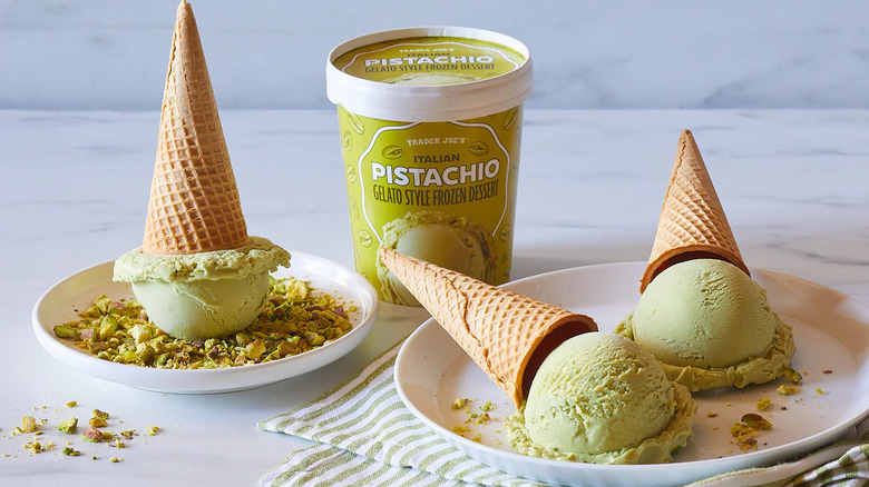 Pistachio gelato with ice cream cones