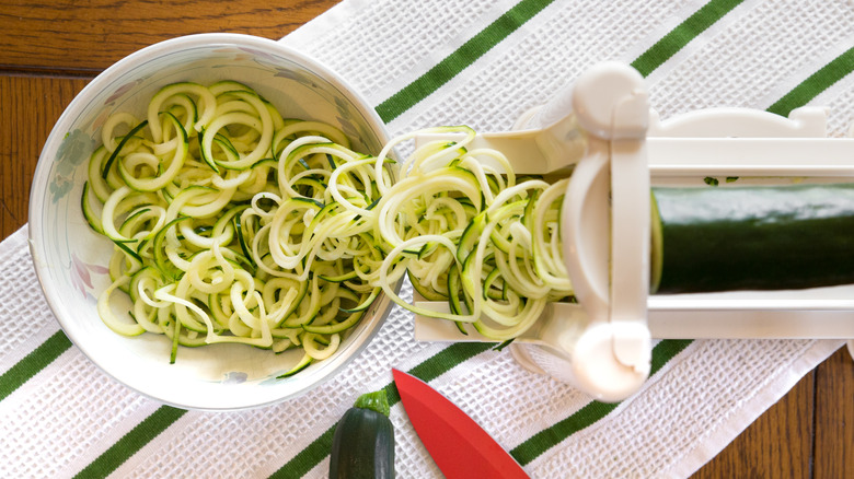 Process of making zucchini noodles