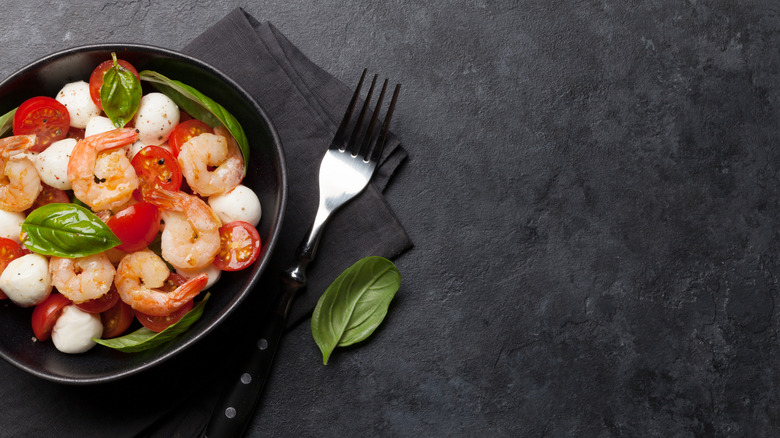Caprese salad with shrimp