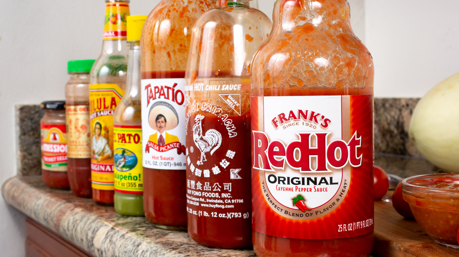 frivillig Kontrovers angre 13 Best Hot Sauce Brands, Ranked