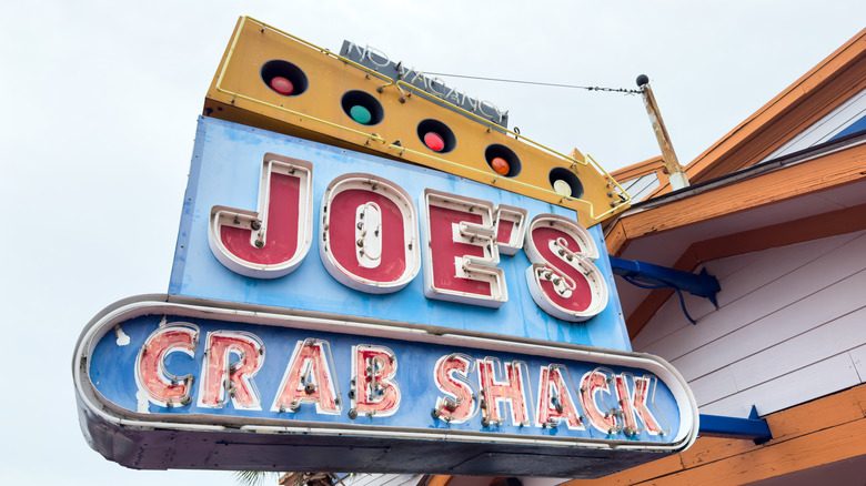 Joe's Crab Shack sign