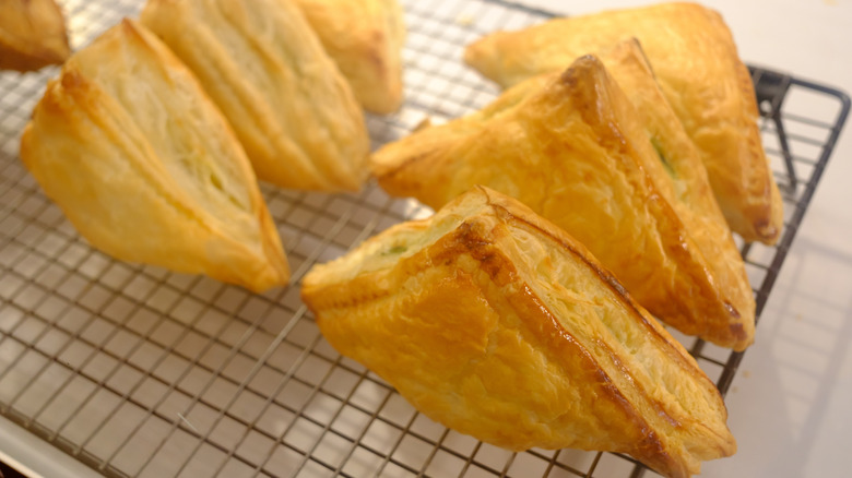 Turnovers cooling on a wire rack
