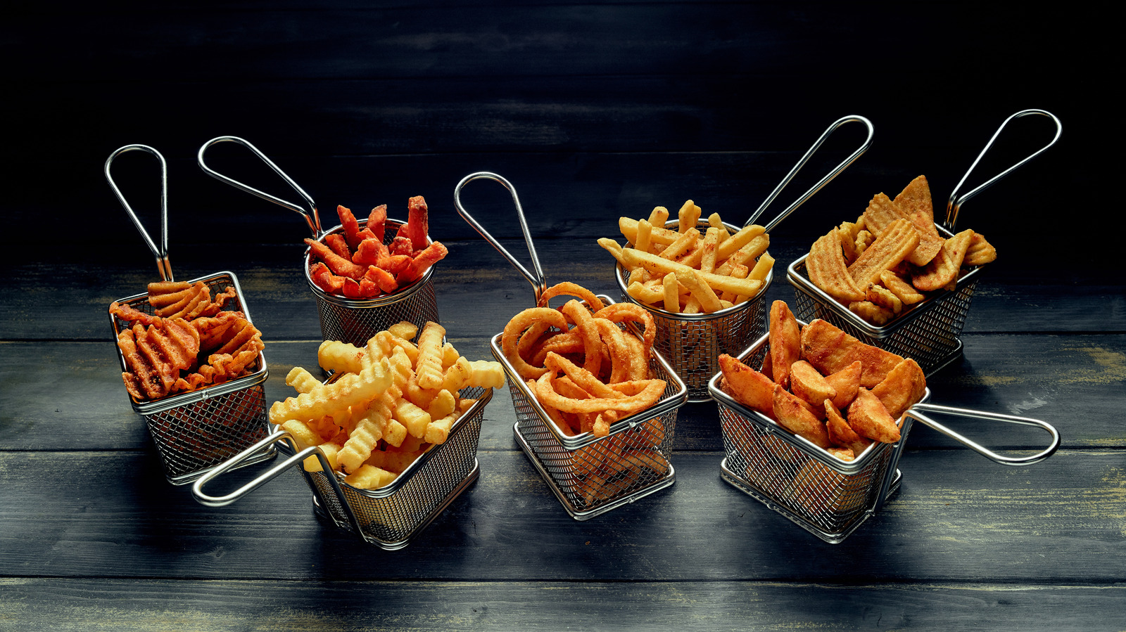 https://www.thedailymeal.com/img/gallery/13-different-fries-styles-you-should-know-about/l-intro-1673449692.jpg