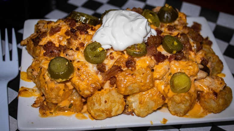 tater tot nachos