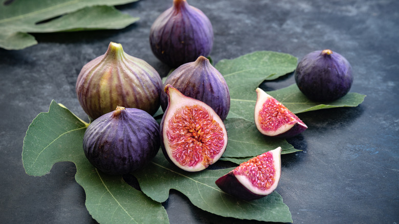 Whole and cut fresh figs