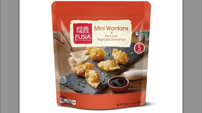 Product image of pork and vegetable Fusia Asian Inspirations mini wontons