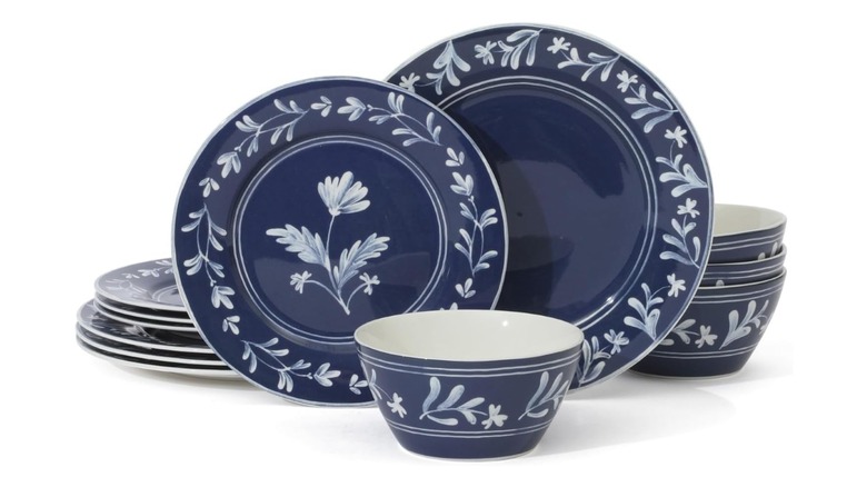 Martha Stewart maiden crown 12-piece dinnerware set