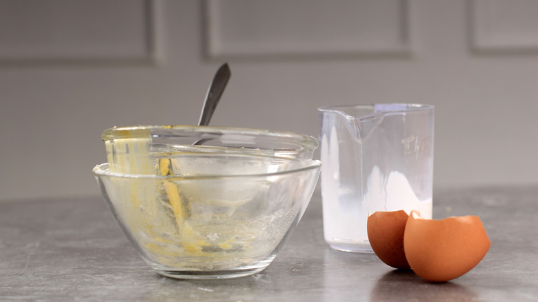 Dirty baking dishes on counter
